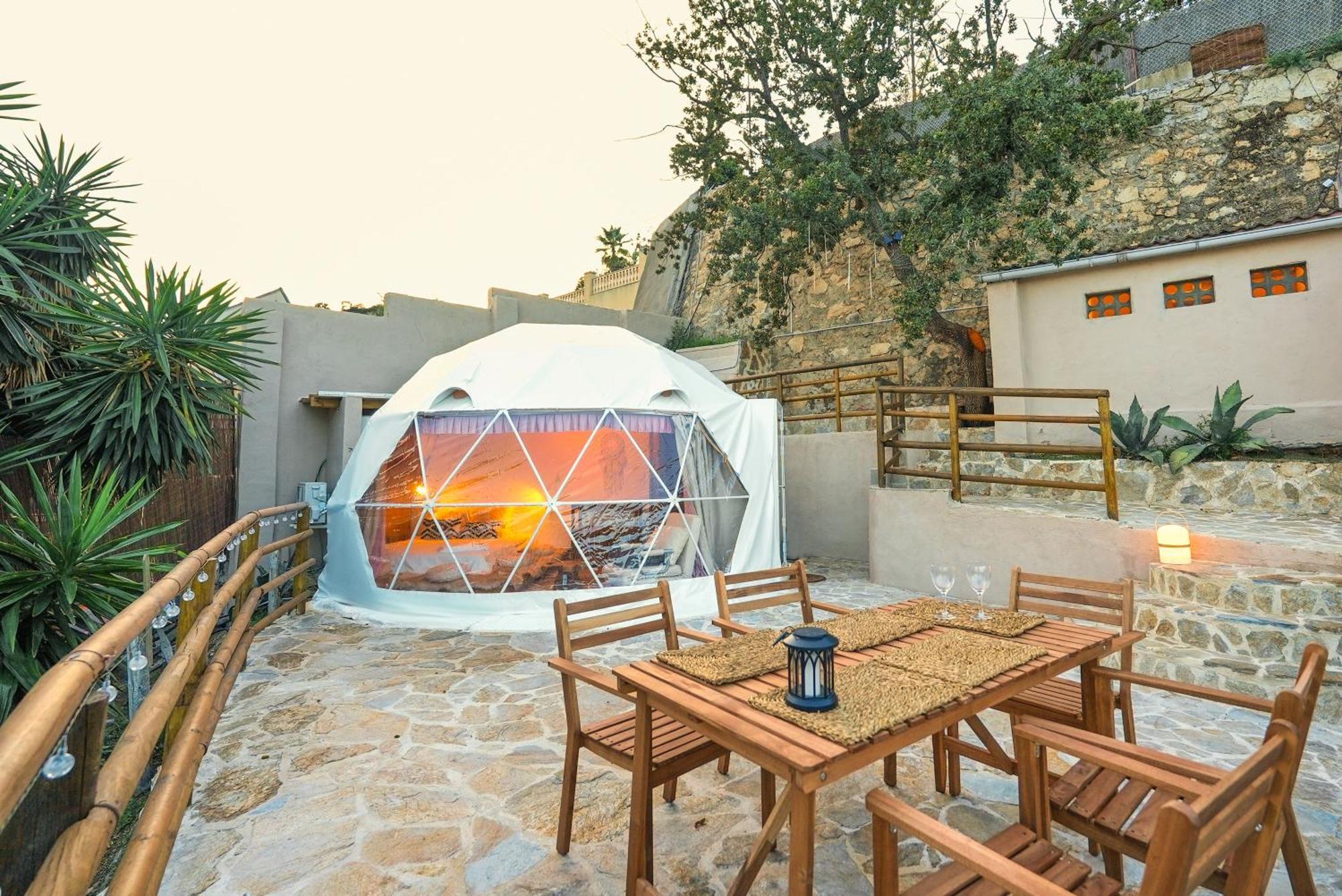 Aaa View Private Terrace Outdoor Heated Hot Tub Family Fun Villa Badalona Exterior foto